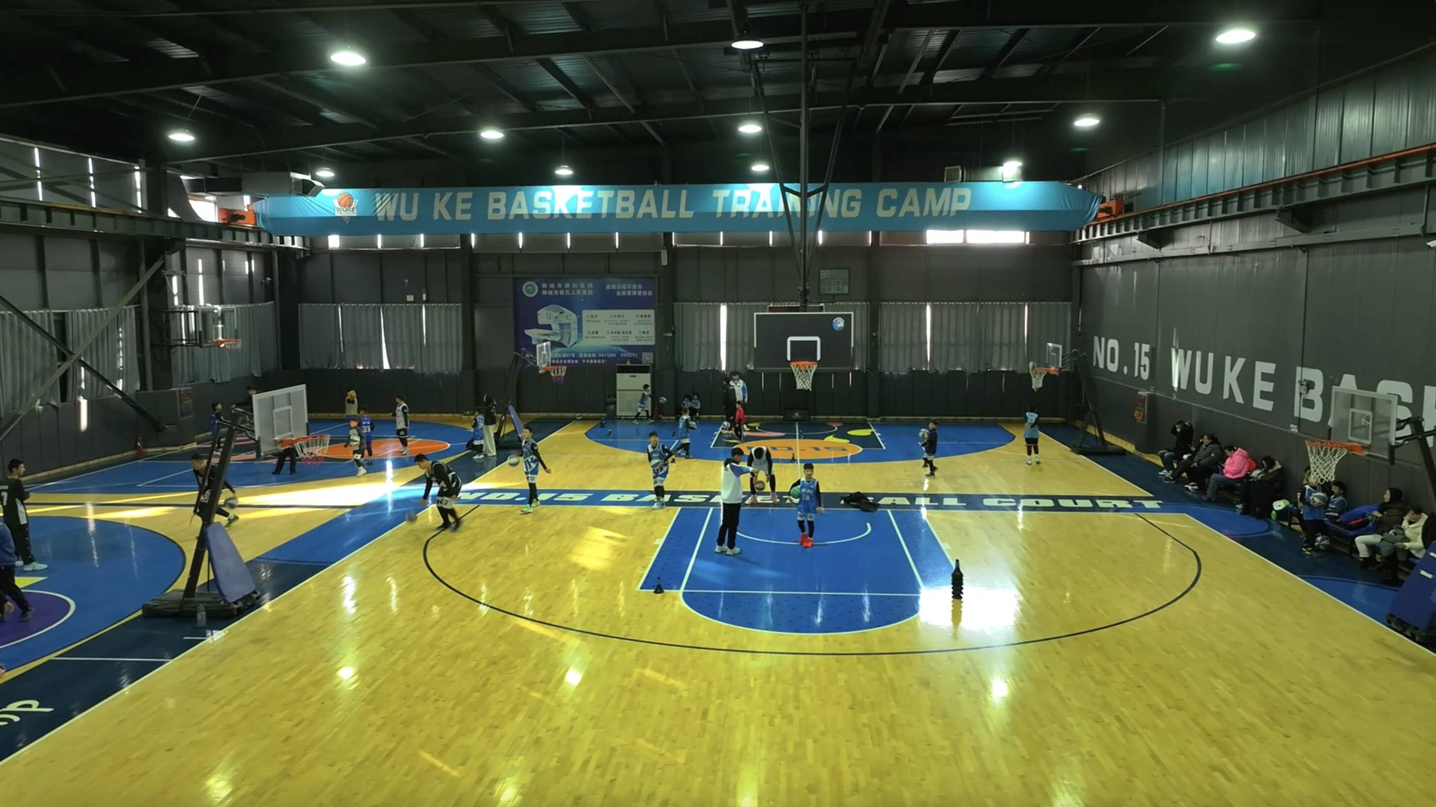 包含国际知名篮球训练体系引入中国，提升青少年培训水平的词条