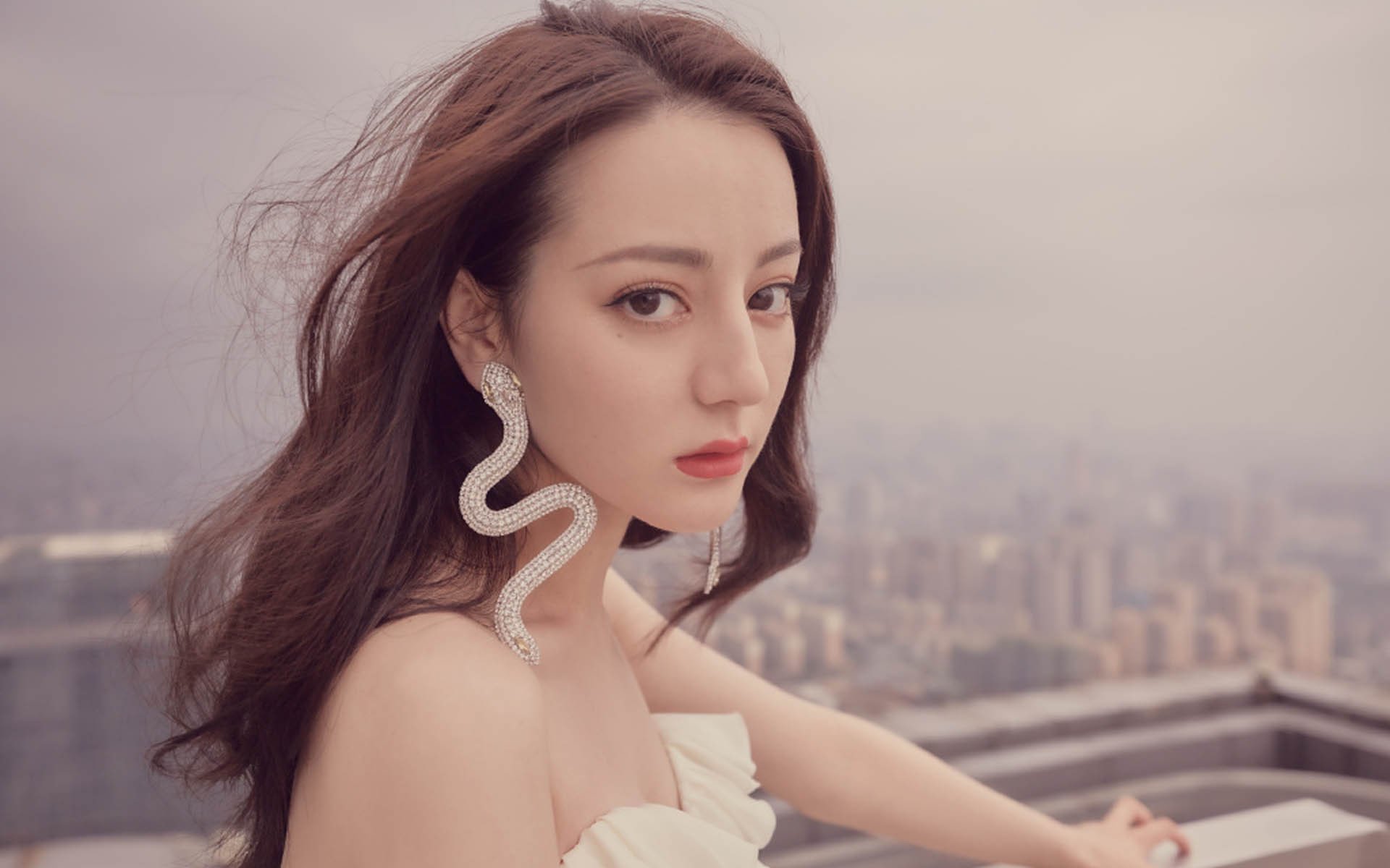 爱游戏 电竞-克罗地亚马术协会引入智能马鞍系统，实现实时数据监测与分析，提升骑乘体验。