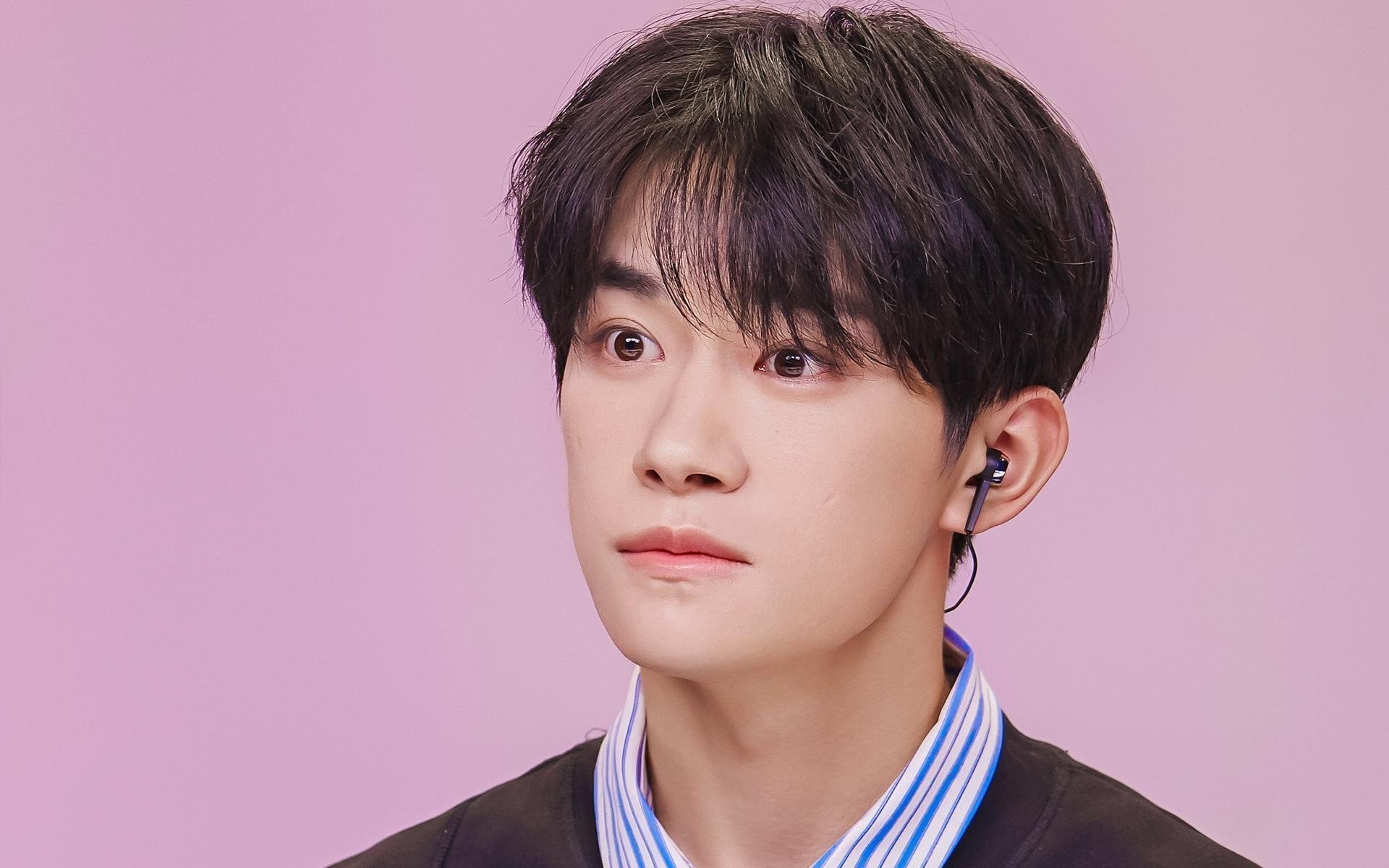 爱游戏综合娱乐-霍特·巴雷特：精准的脚法和领导能力让全黑队进攻得心应手，霍巴特e50